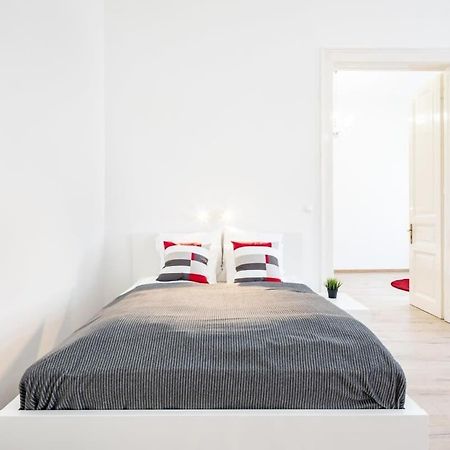 Bright & Large Apartment At Top Location Budapest Exterior photo