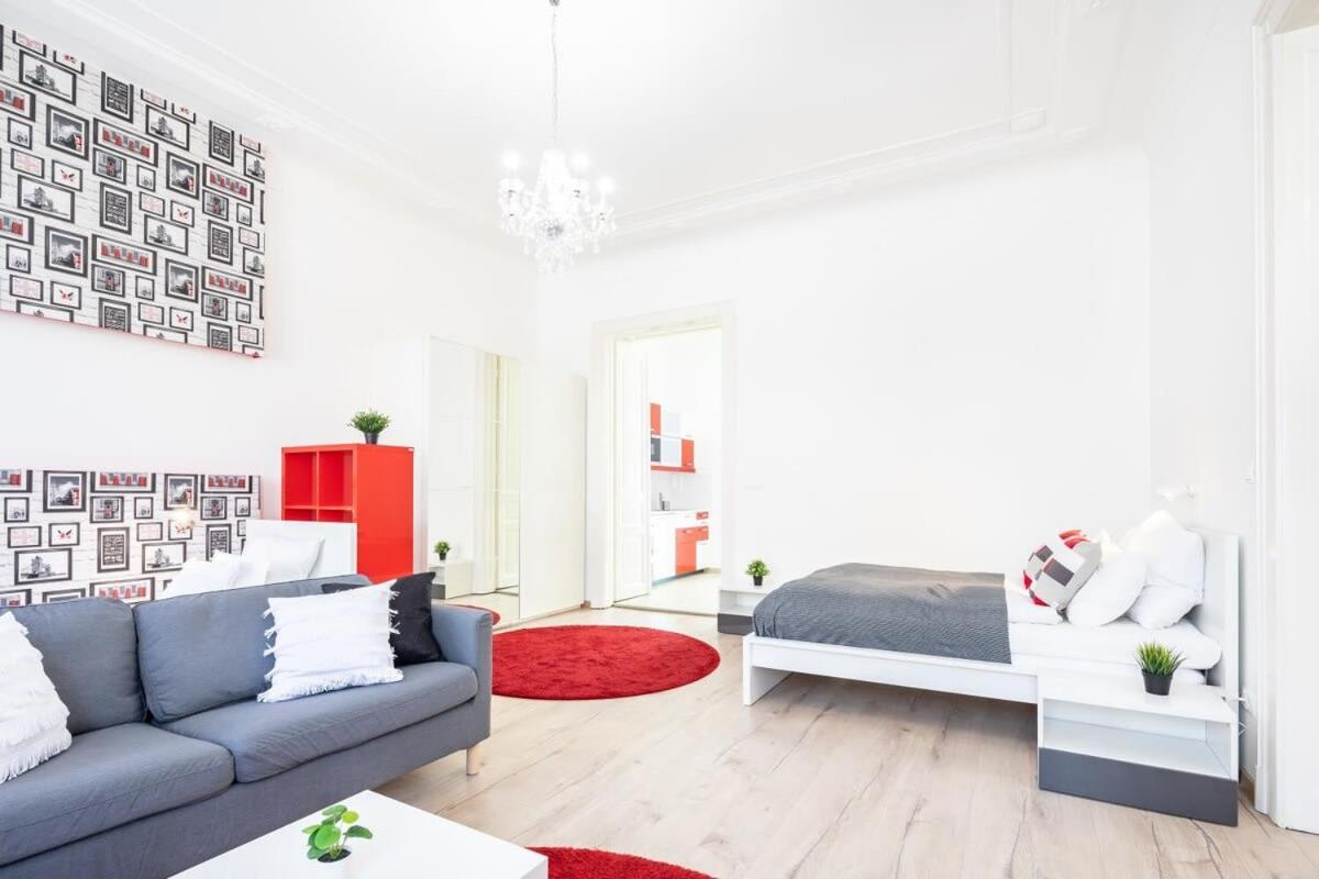 Bright & Large Apartment At Top Location Budapest Exterior photo